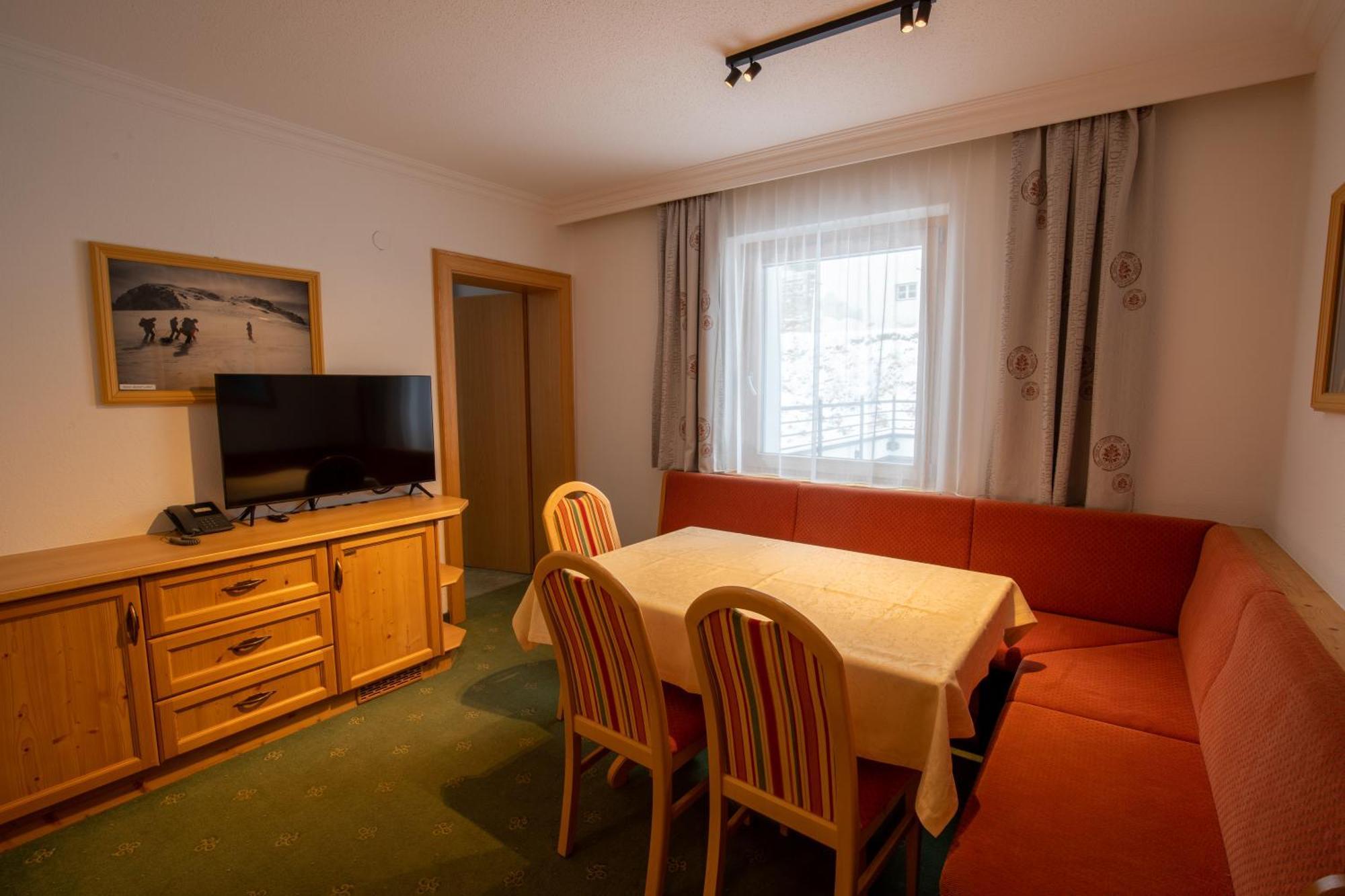 Hotel Garni Monte Bianco Ischgl Exterior foto